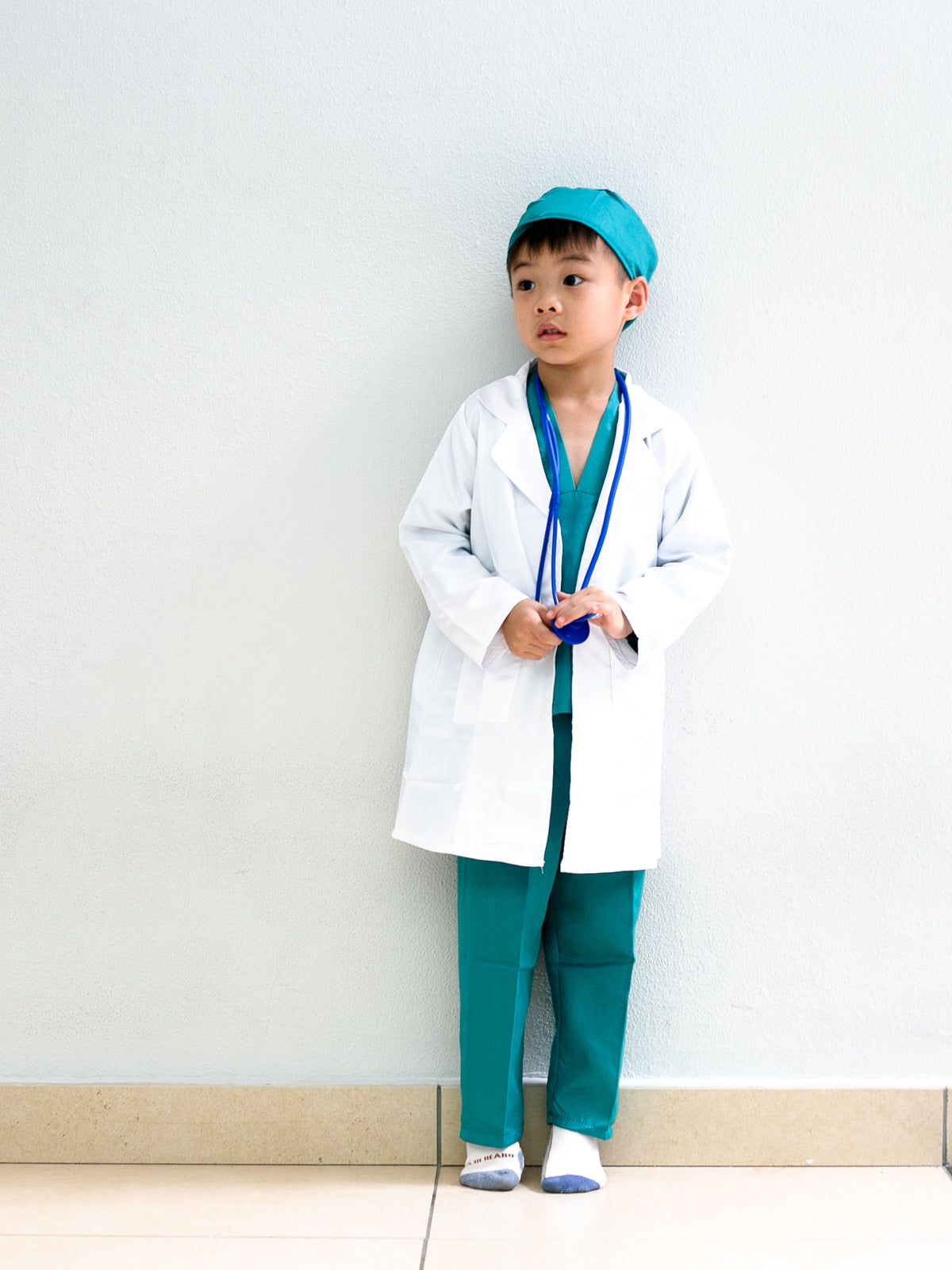 Leith Doctor Costume (Loved)