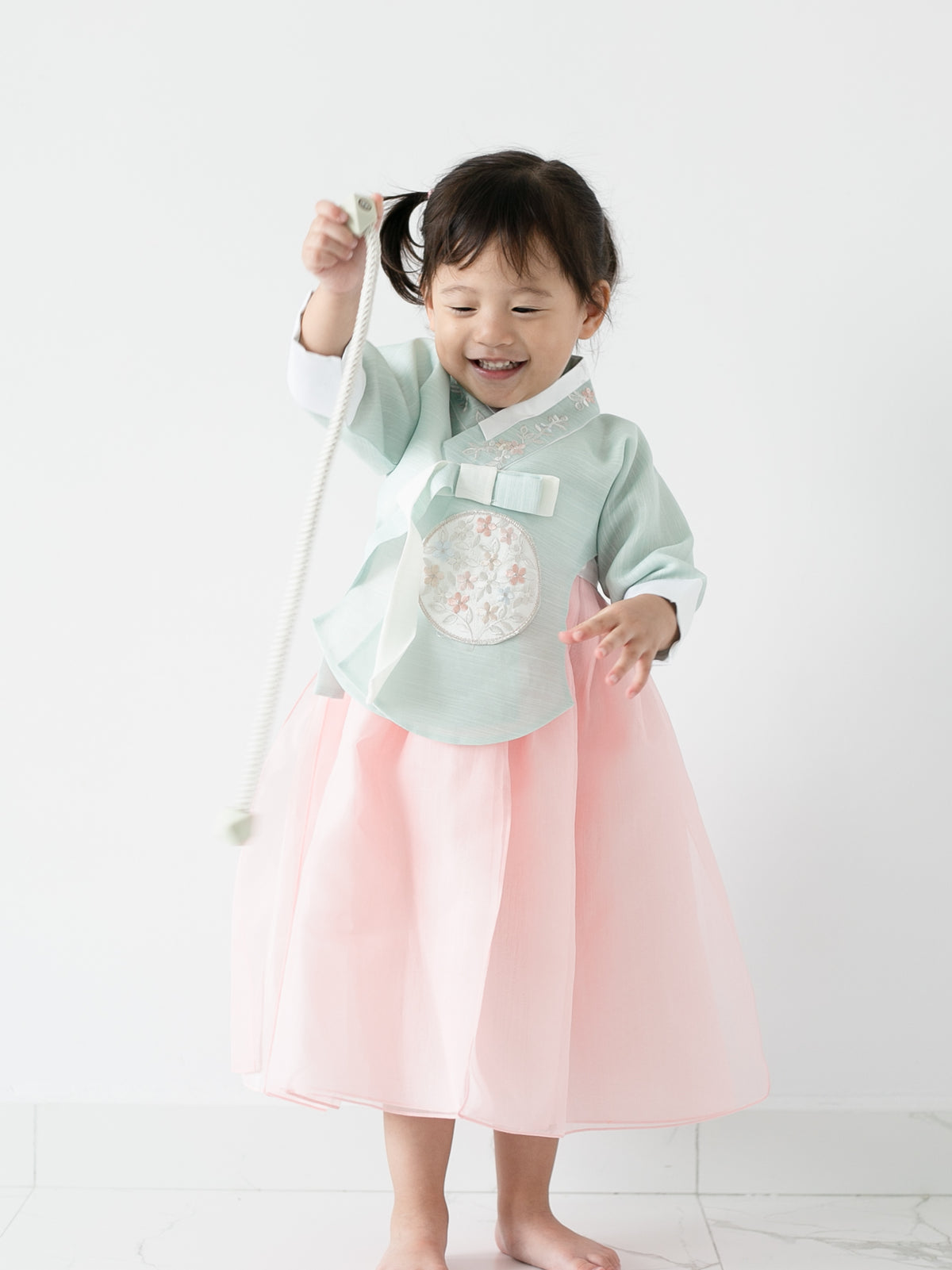 Jiyoo Korean Hanbok (Loved)