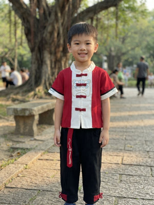 Yi Chinese Costume (Loved)