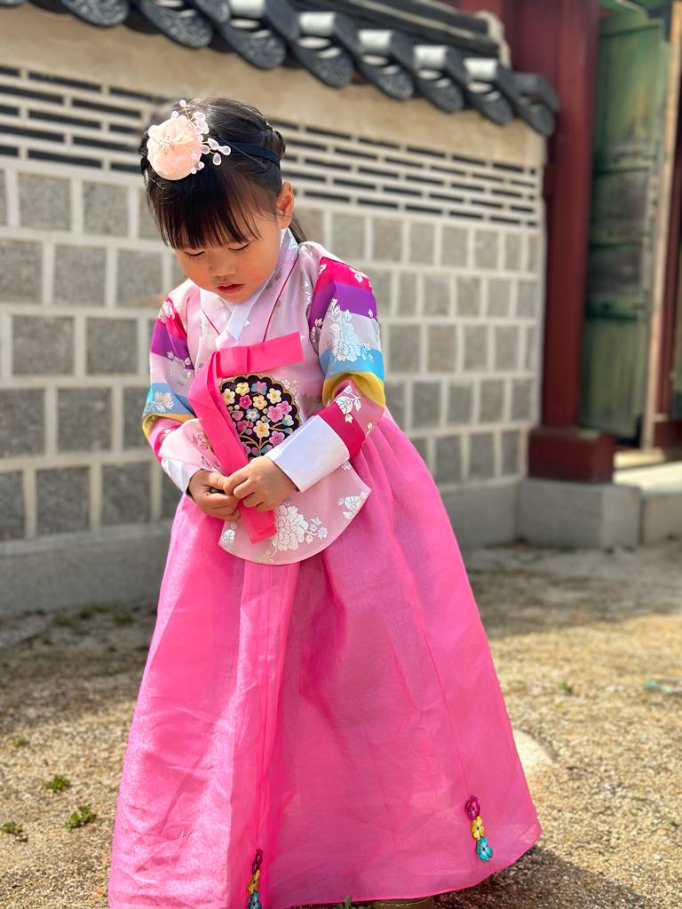 Go-Eun Hanbok Costume (Loved)