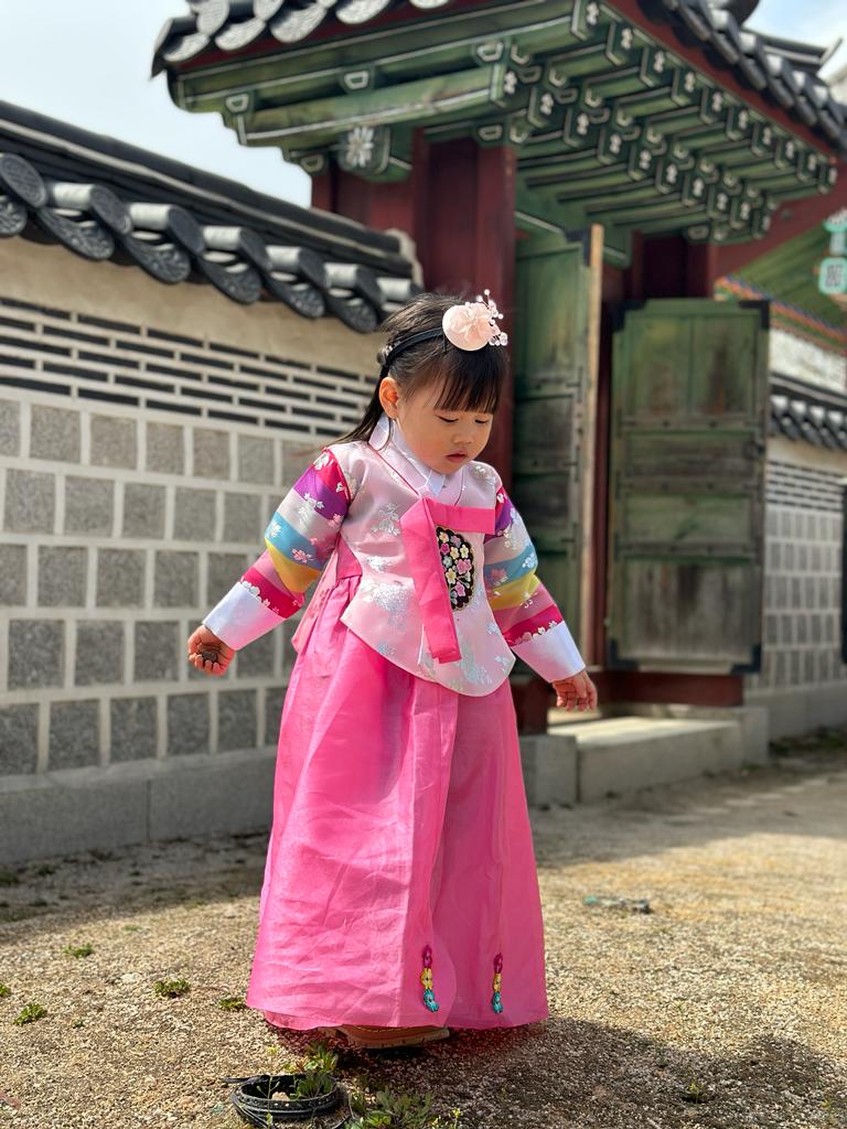 Go-Eun Hanbok Costume (Loved)