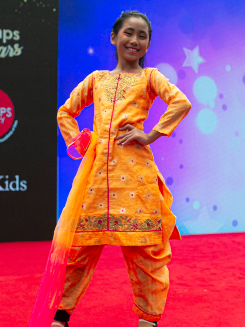 Xiti Indian Costume