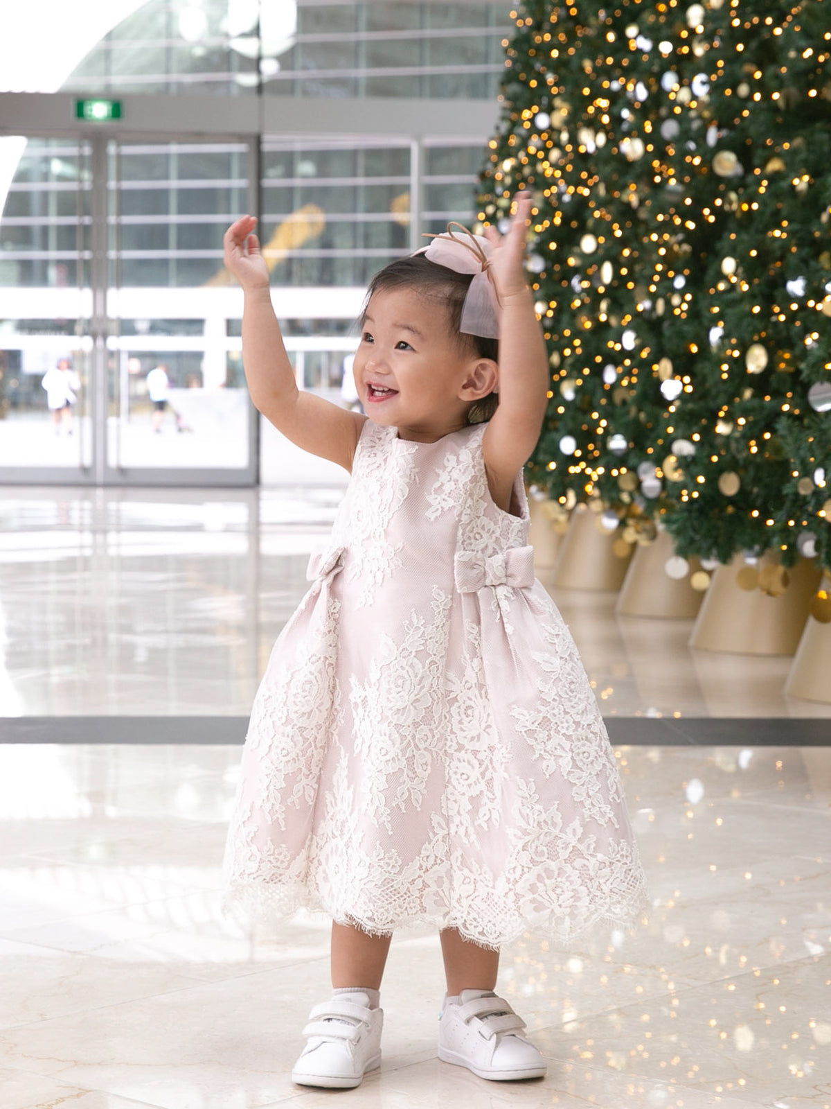 Valeria Pale Pink Lace Dress