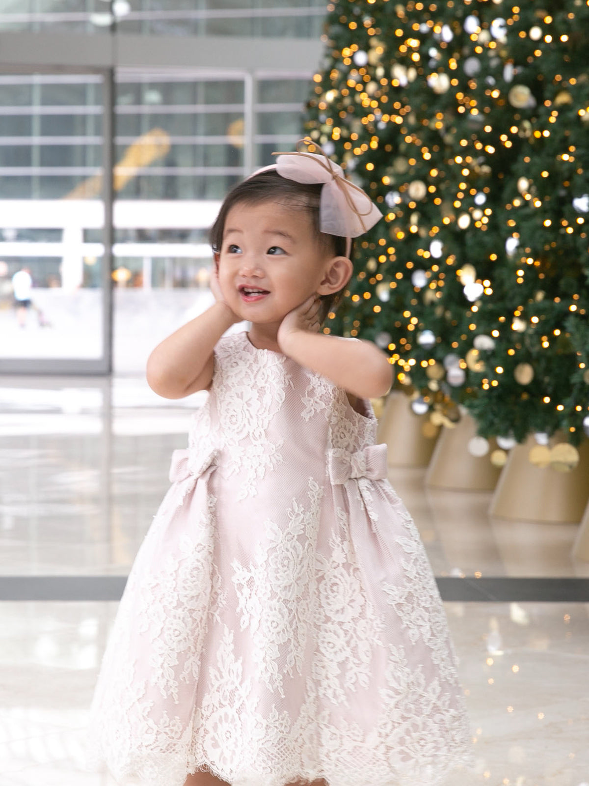Valeria Pale Pink Lace Dress